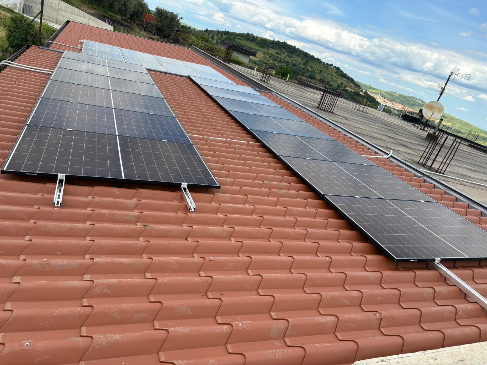 Impianto fotovoltaico con accumulo su abitazione residenziale a Rapolla da 6 kWp e 10 kWh
