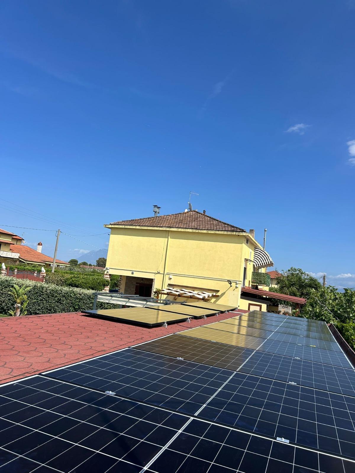 Impianto fotovoltaico con accumulo su abitazione residenziale a Battipaglia da 6 kWp e 10 kWh